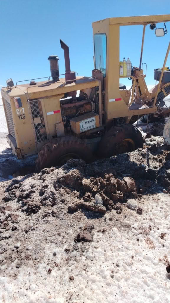 Bolivia Grader Stuck Nov