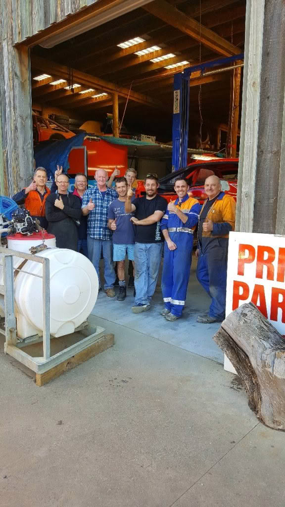 Bonne working Bee Team