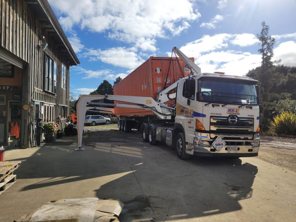 Container With Wairua 2 In Loading