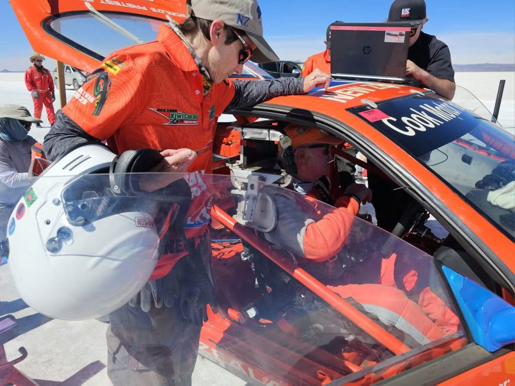 Cookie Record Charmaine at Turn around